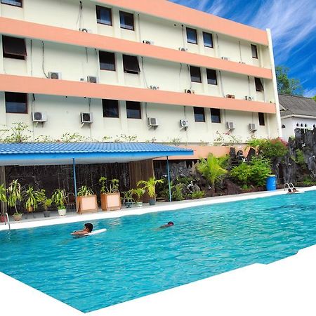 Sahid Kawanua Hotel Manado Luaran gambar