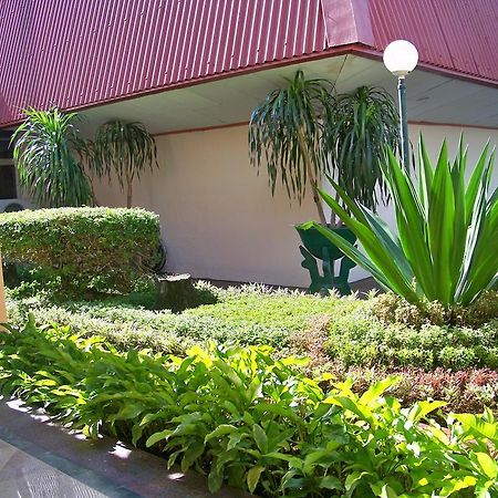 Sahid Kawanua Hotel Manado Luaran gambar