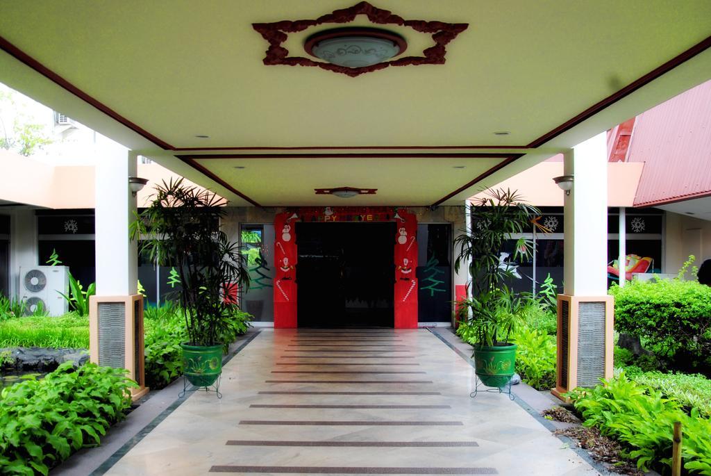 Sahid Kawanua Hotel Manado Luaran gambar