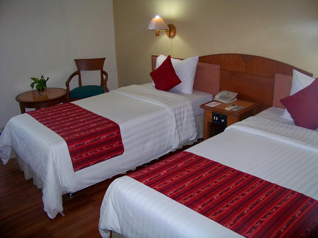 Sahid Kawanua Hotel Manado Luaran gambar
