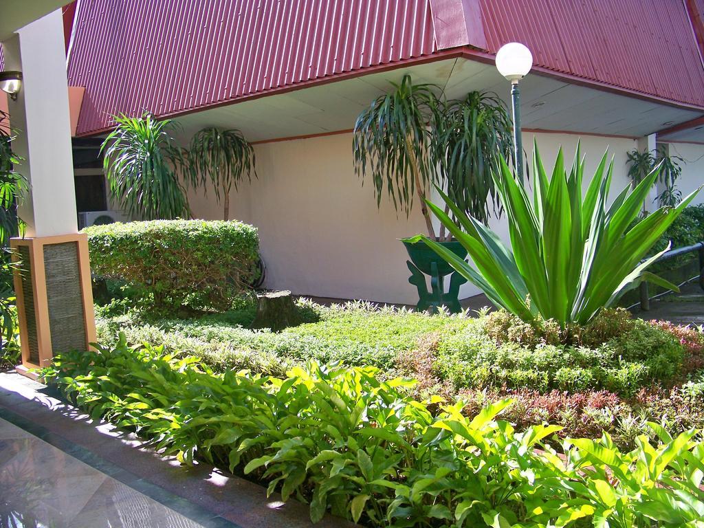 Sahid Kawanua Hotel Manado Luaran gambar